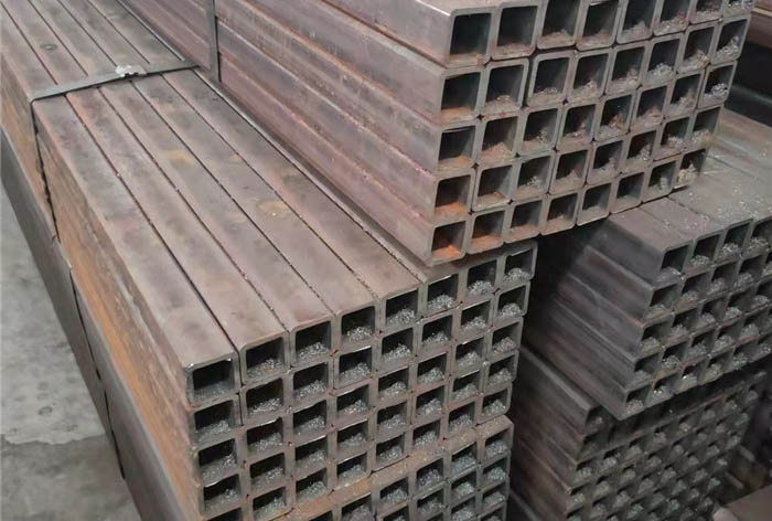 青岛Q355无缝方管