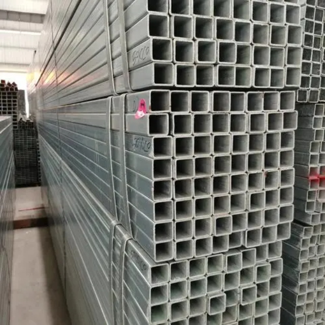 青岛小口径无缝方矩管